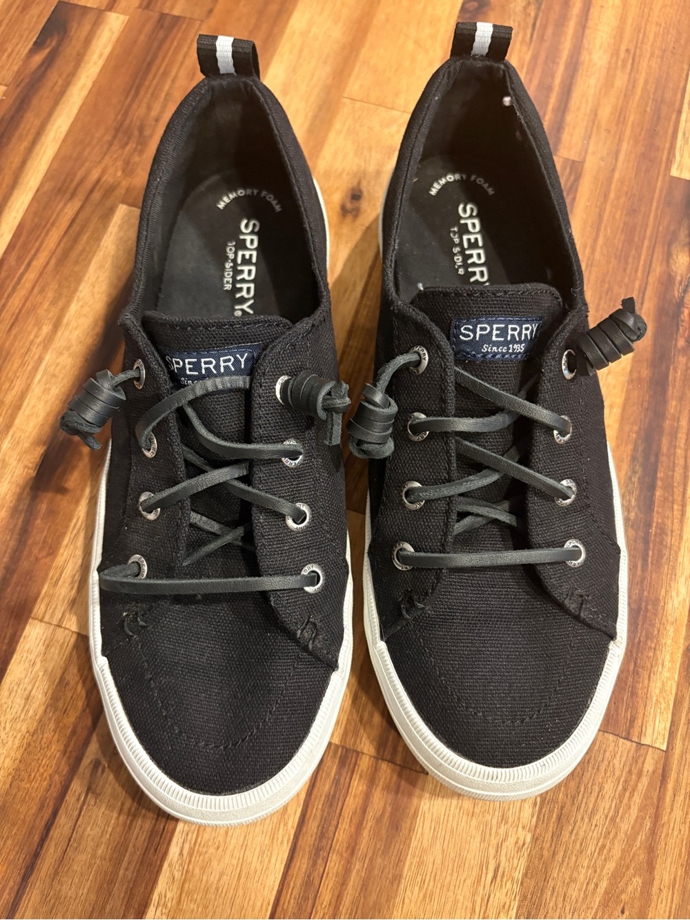 Sperry Crest Vibe Black Canvas Women's Sneakers ..Size 7
